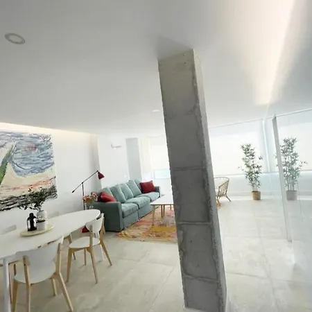 Moderno Y Completo Frente Al Mar Appartement